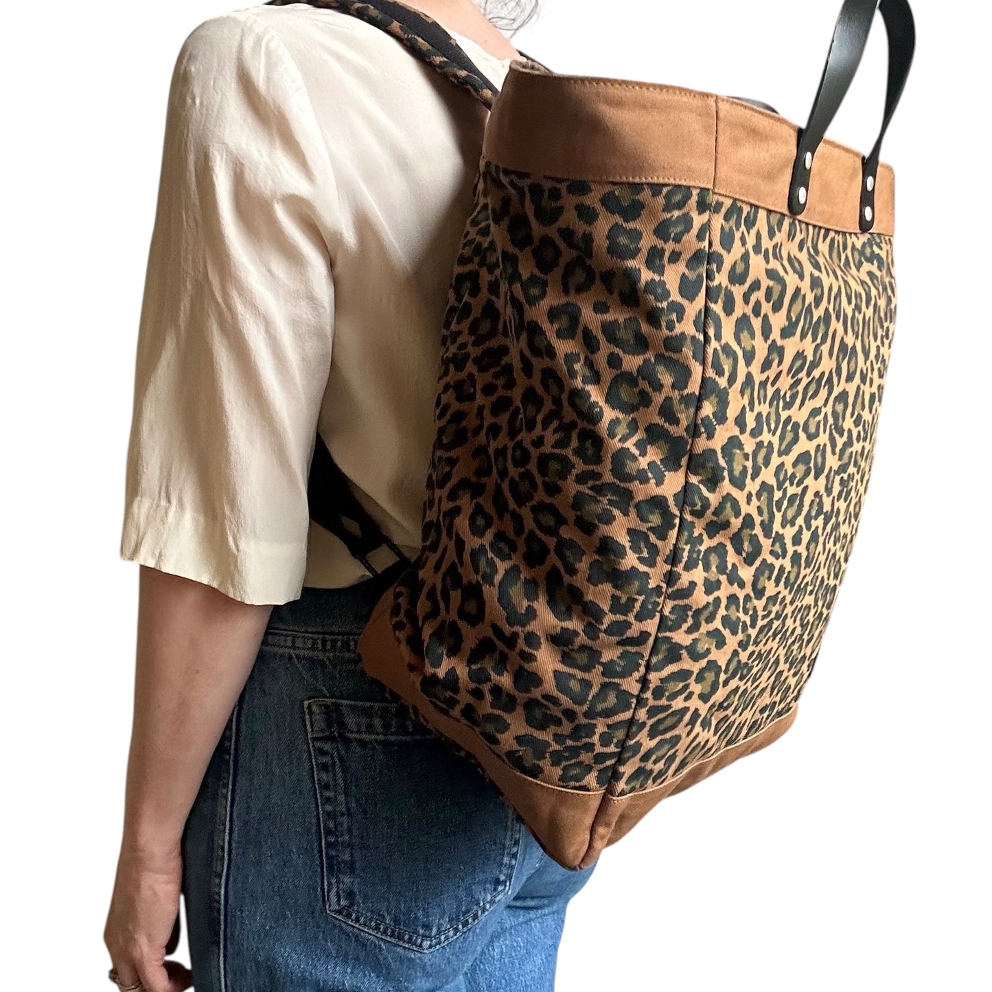 Clovelly Backpack - brown leopard print