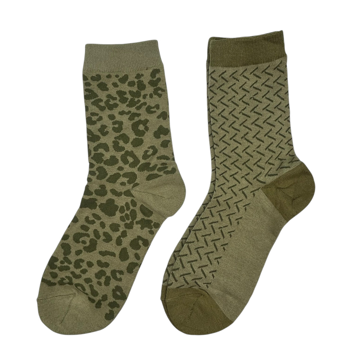 Ivy Kyoto & Leopard sock box duo with embroidered brooch