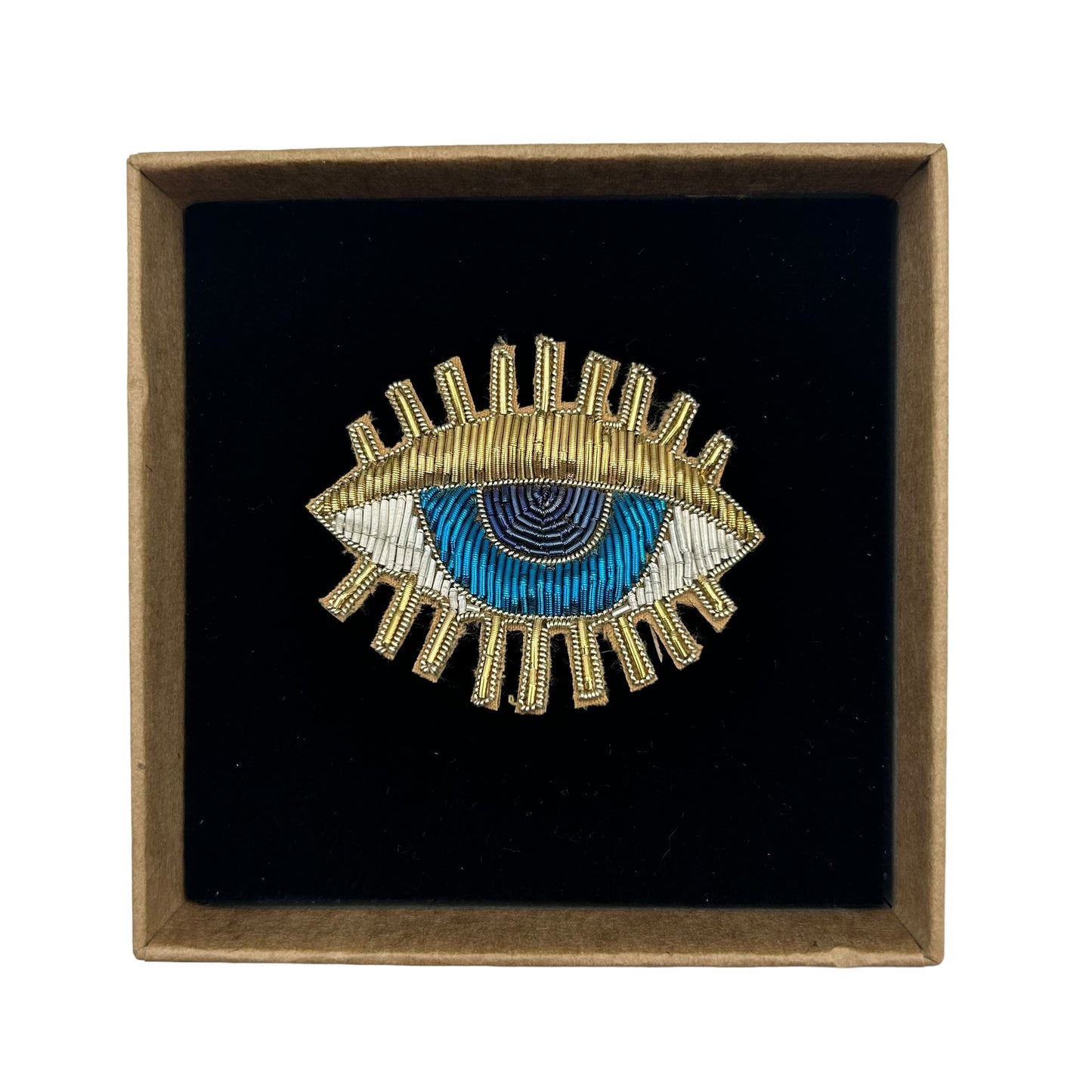 Double lashes blue eyes pin / brooch