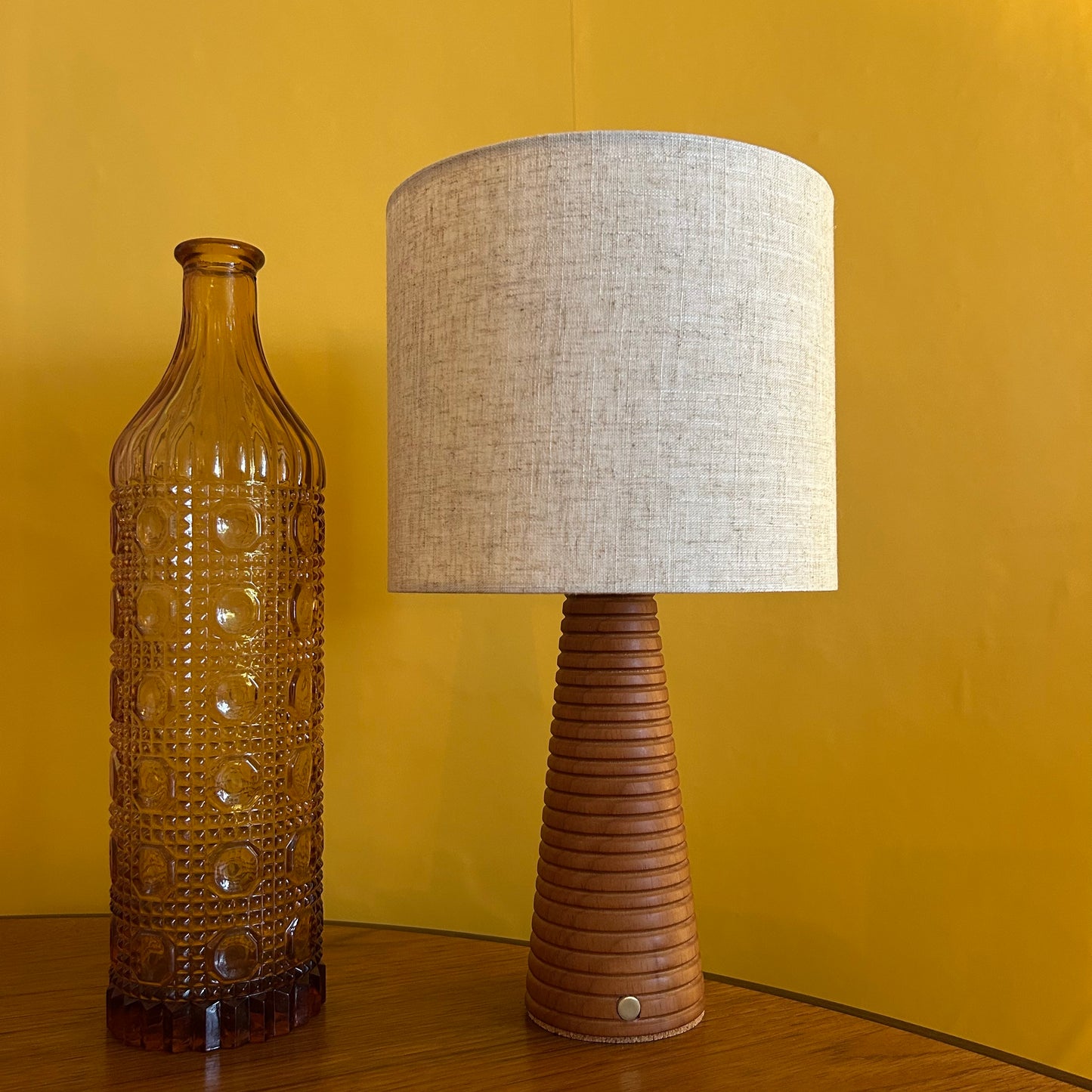 Ribbed Teak style rechargeable touch lamp with cream shade