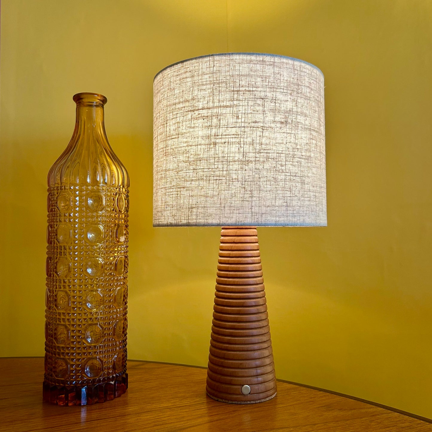 Ribbed Teak style rechargeable touch lamp with cream shade