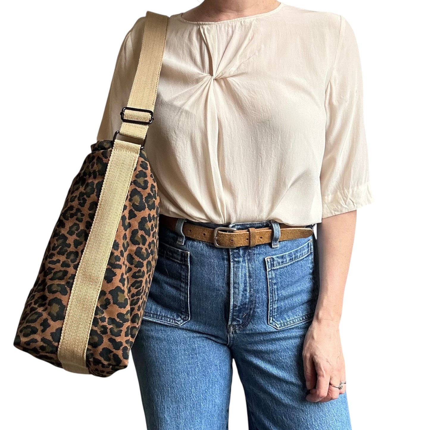 Portland messenger bag - brown leopard print