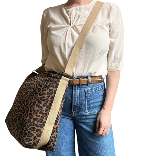 Portland messenger bag - brown leopard print