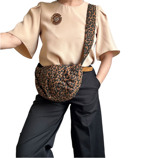 バッグ Jaded London leopard sling bag 関税込【JADED LONDON】Leopard Sling Bag