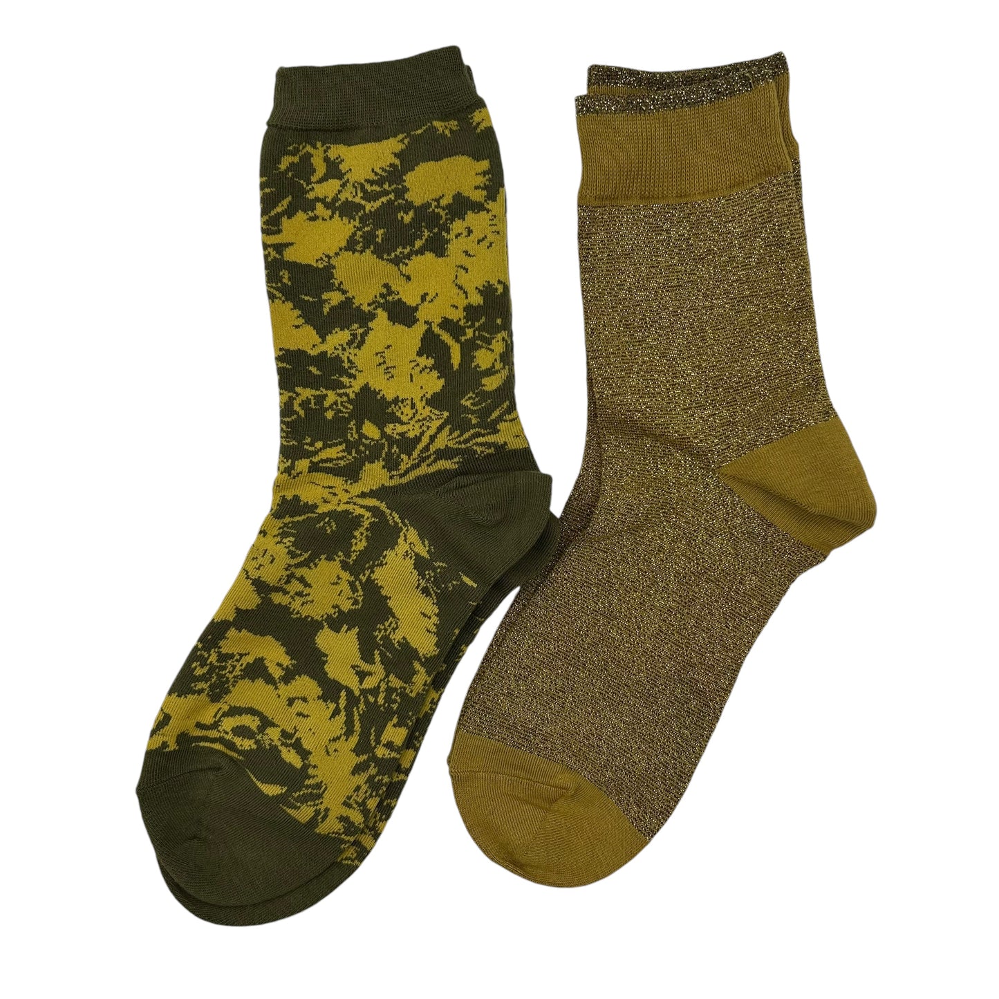 Olive Tokyo and Oslo sock box duo with pin